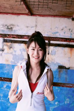舌头不断伸进去花缝h