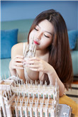 美女光脚美足视频